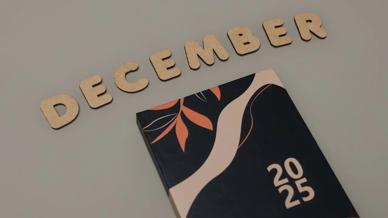 Mulai Rencanakan Liburan, Ini Jadwal Lengkap Libur dan Cuti Bersama Desember 2025