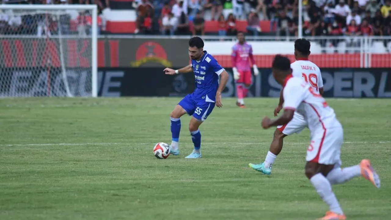Persib Bandung Bertekad Bangkit Hadapi Bhayangkara FC Usai Kalah dari Malut United