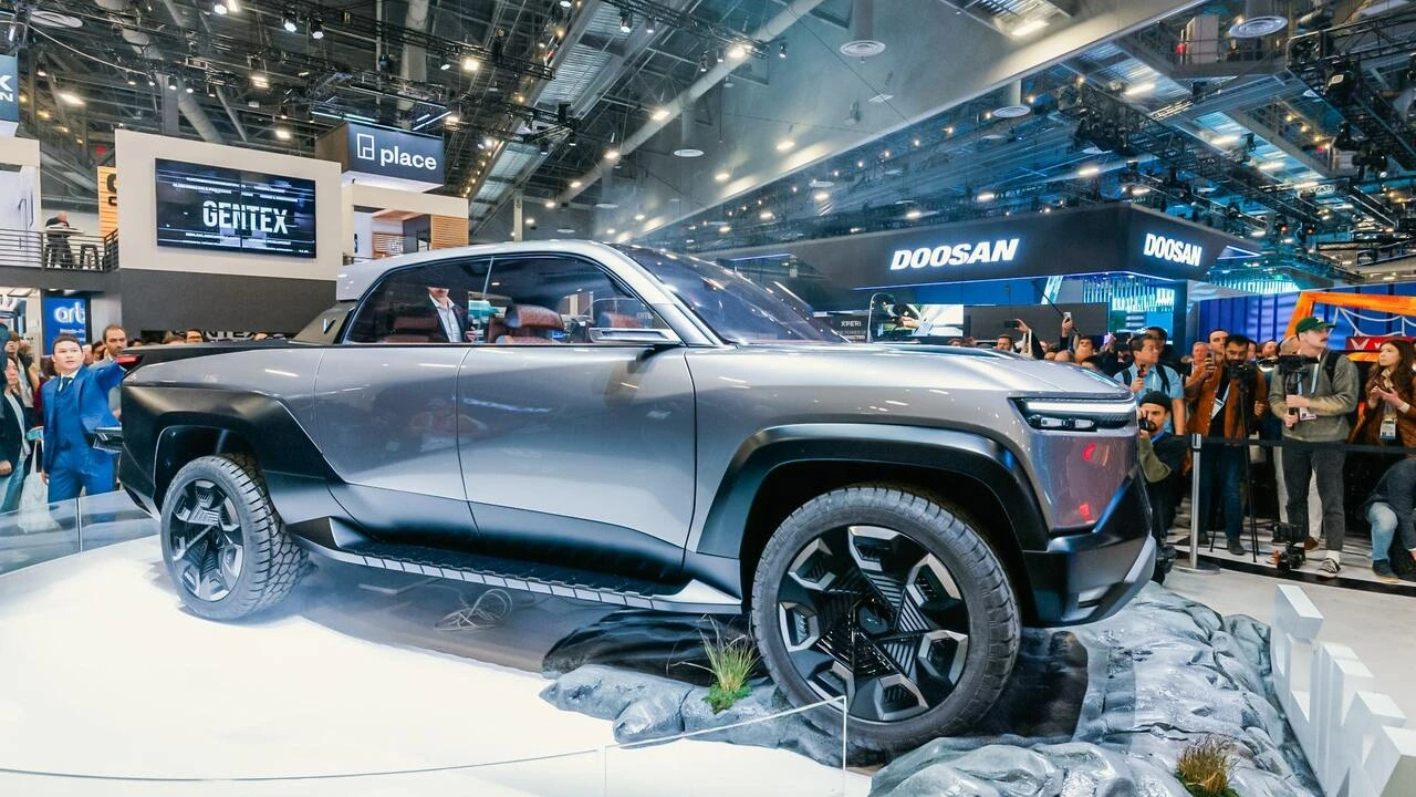 Vinfast Vf Wild Tampil Futuristik Di Gjaw 2025 Pickup Listrik Dengan Desain Radikal Dan Stylish